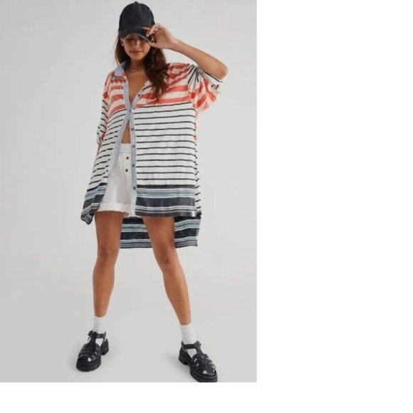Free People We The Free School House Stripe Oversized Button Up Top SZ XS - Picture 4 of 9